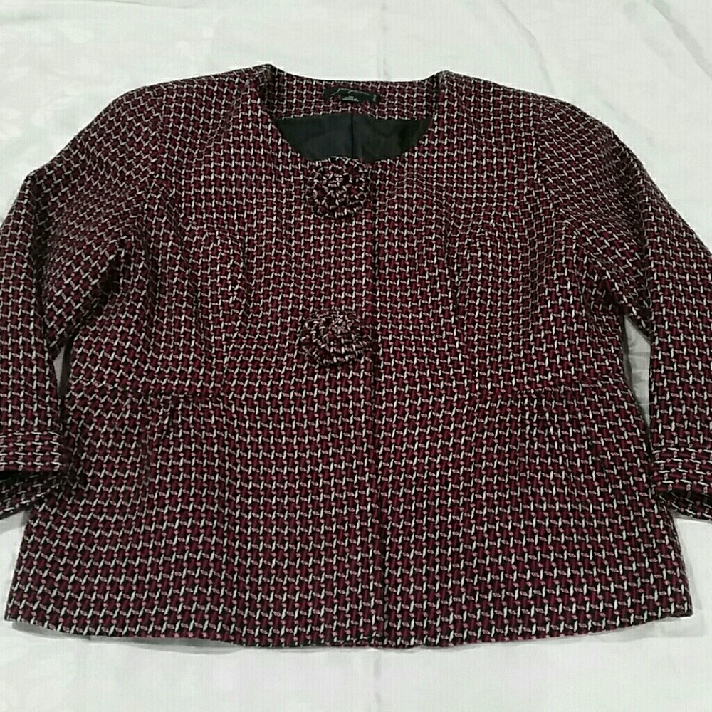 Feminine Tweed Blazer - Picture 1 of 10
